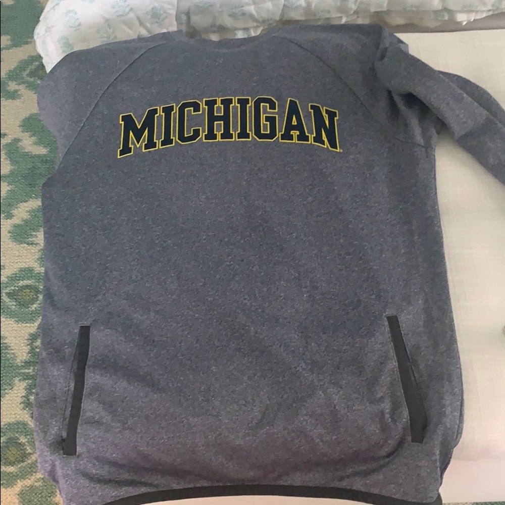 Michigan Crewneck (PERFECT CONDITION) - Picture 3 of 3
